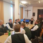 Bei der Agape mit heimischer Unterstützung